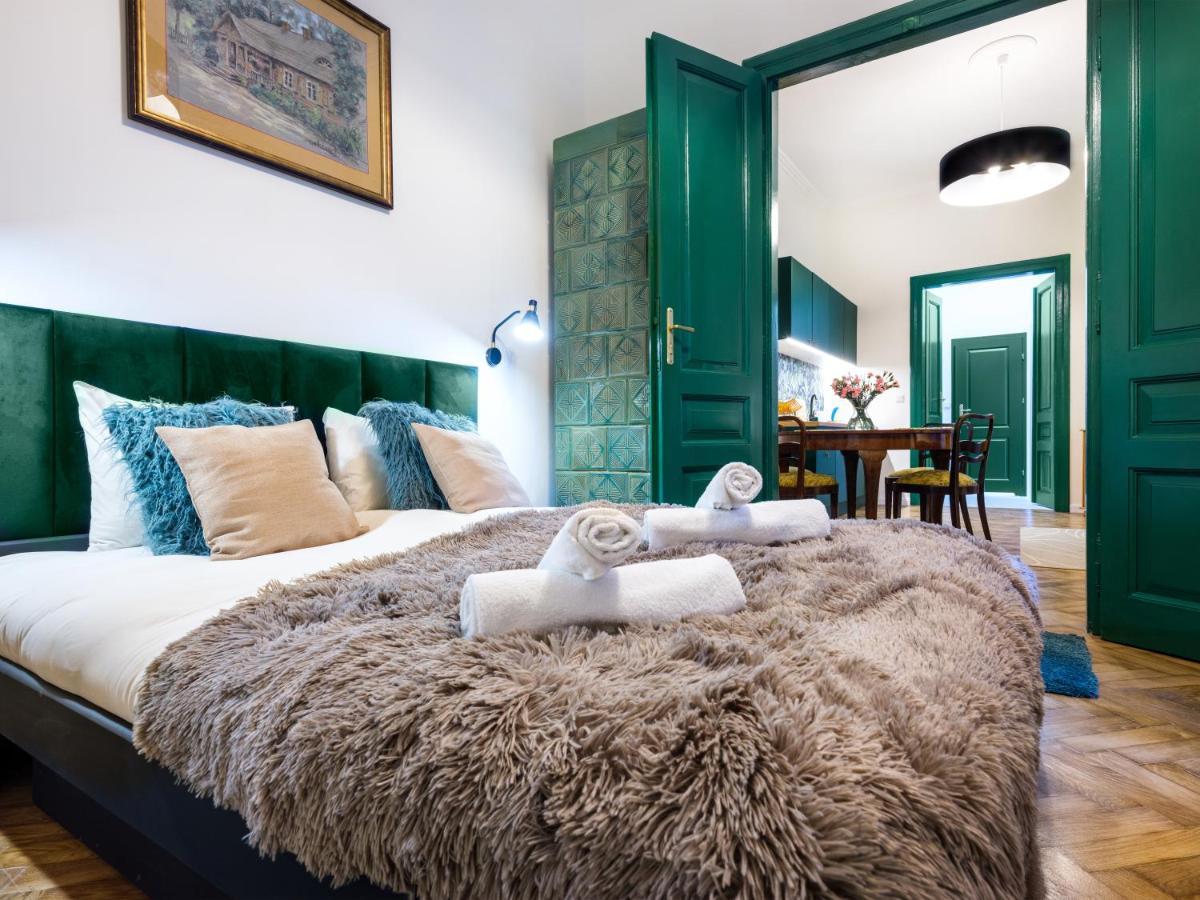 Tyzenhauz Apartments Economy Краков Экстерьер фото